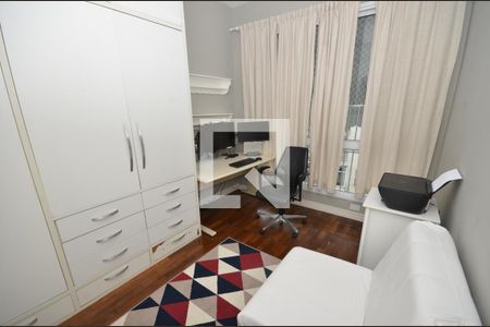 Apartamento à venda com 131m², 3 quartos e 2 vagasQuarto 3