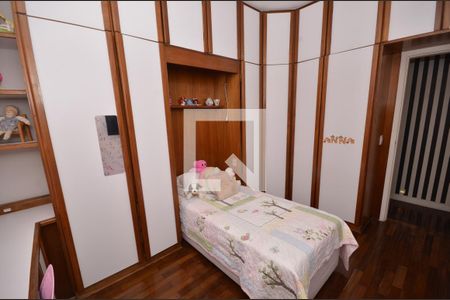 Apartamento à venda com 131m², 3 quartos e 2 vagasQuarto 2