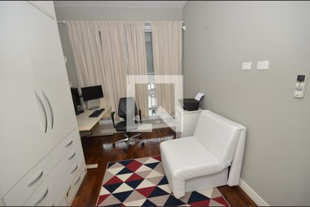 Apartamento à venda com 131m², 3 quartos e 2 vagasQuarto 3