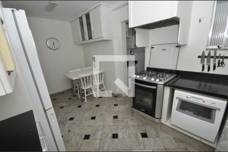 Apartamento à venda com 131m², 3 quartos e 2 vagasCozinha