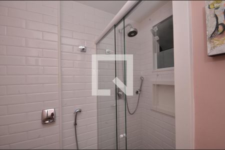 Apartamento à venda com 131m², 3 quartos e 2 vagasBanheiro 2