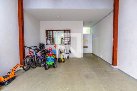 Casa para alugar com 150m², 3 quartos e 2 vagas Casa para alugar com 150m², 3 quartos e 2 vagasFachada