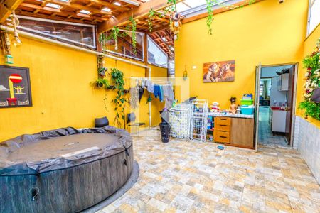 Casa para alugar com 150m², 3 quartos e 2 vagas Casa para alugar com 150m², 3 quartos e 2 vagasQuintal
