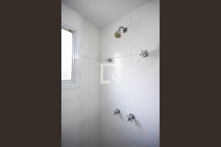 Apartamento para alugar com 95m², 3 quartos e 2 vagas Apartamento para alugar com 95m², 3 quartos e 2 vagasChuveiro do banheiro da suíte