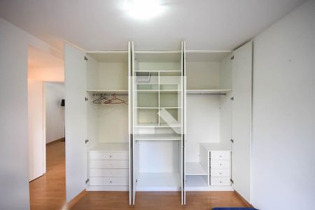 Apartamento para alugar com 95m², 3 quartos e 2 vagas Apartamento para alugar com 95m², 3 quartos e 2 vagasArmário da suíte