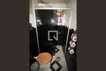 Apartamento à venda com 72m², 2 quartos e 1 vaga Apartamento à venda com 72m², 2 quartos e 1 vagaBanheiro