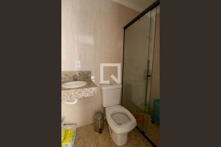 Casa à venda com 350m², 3 quartos e 1 vaga Casa à venda com 350m², 3 quartos e 1 vagaBanheiro de Serviço