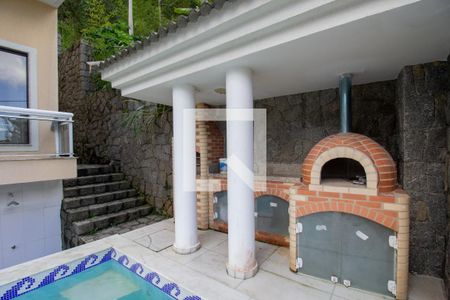 Casa à venda com 350m², 3 quartos e 1 vaga Casa à venda com 350m², 3 quartos e 1 vagaÁrea Gourmet