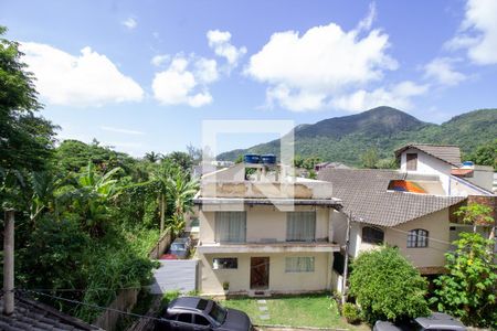 Casa à venda com 350m², 3 quartos e 1 vaga Casa à venda com 350m², 3 quartos e 1 vagaVista da Varanda da Suíte 1