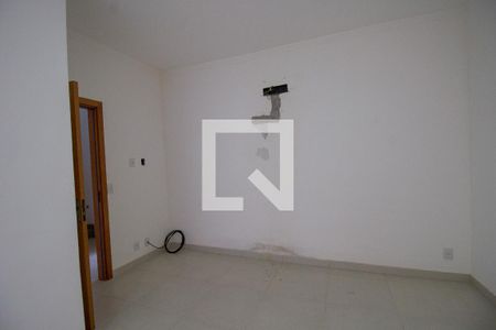 Casa à venda com 350m², 3 quartos e 1 vaga Casa à venda com 350m², 3 quartos e 1 vagaSuíte 2