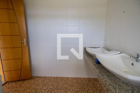 Casa à venda com 350m², 3 quartos e 1 vaga Casa à venda com 350m², 3 quartos e 1 vagaBanheiro da Suíte 1