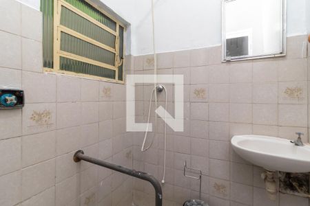 Casa à venda com 170m², 4 quartos e 2 vagasBanheiro de Serviço