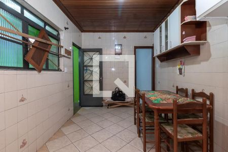 Casa à venda com 170m², 4 quartos e 2 vagasCopa