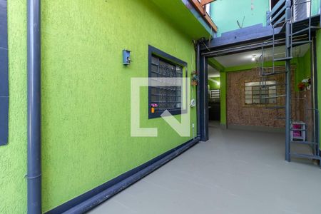 Casa à venda com 170m², 4 quartos e 2 vagasQuintal