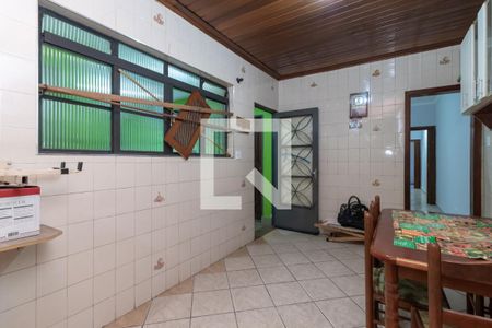 Casa à venda com 170m², 4 quartos e 2 vagasCopa