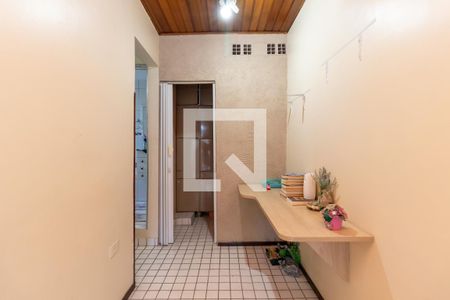 Casa à venda com 170m², 4 quartos e 2 vagasEdícula - Sala