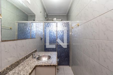 Casa à venda com 170m², 4 quartos e 2 vagasBanheiro