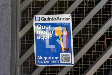 Casa à venda com 170m², 4 quartos e 2 vagasFachada