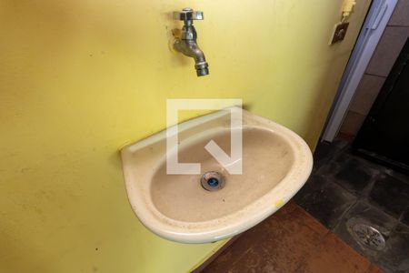 Casa à venda com 170m², 4 quartos e 2 vagasGaragem - Lavatório