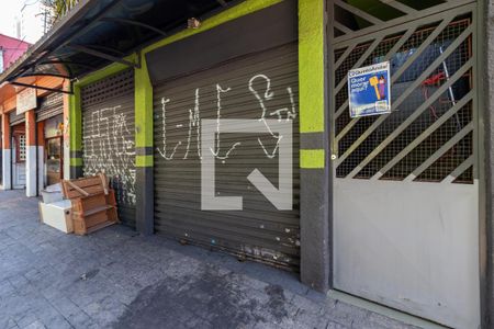 Casa à venda com 170m², 4 quartos e 2 vagasFachada