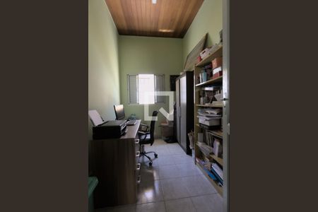 Casa à venda com 600m², 5 quartos e 20 vagas Casa à venda com 600m², 5 quartos e 20 vagasEscritório