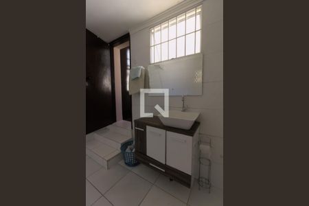 Casa à venda com 600m², 5 quartos e 20 vagas Casa à venda com 600m², 5 quartos e 20 vagasBanheiro da Suíte 1