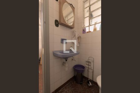 Casa à venda com 600m², 5 quartos e 20 vagas Casa à venda com 600m², 5 quartos e 20 vagasBanheiro de Serviço