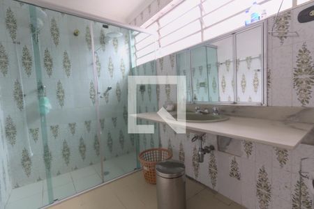 Casa à venda com 600m², 5 quartos e 20 vagas Casa à venda com 600m², 5 quartos e 20 vagasBanheiro da Suíte 2