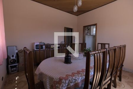 Casa à venda com 600m², 5 quartos e 20 vagas Casa à venda com 600m², 5 quartos e 20 vagasSala de Jantar