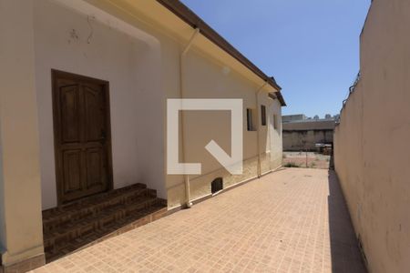 Casa à venda com 600m², 5 quartos e 20 vagas Casa à venda com 600m², 5 quartos e 20 vagasGaragem