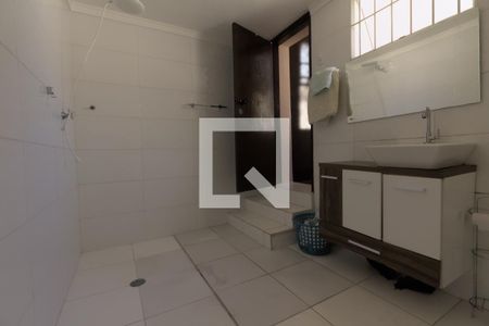 Casa à venda com 600m², 5 quartos e 20 vagas Casa à venda com 600m², 5 quartos e 20 vagasBanheiro da Suíte 1