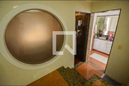 Casa à venda com 570m², 4 quartos e 4 vagas