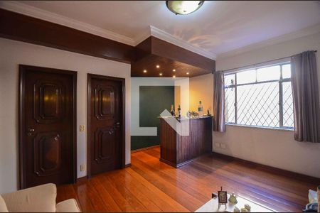 Casa à venda com 570m², 4 quartos e 4 vagas