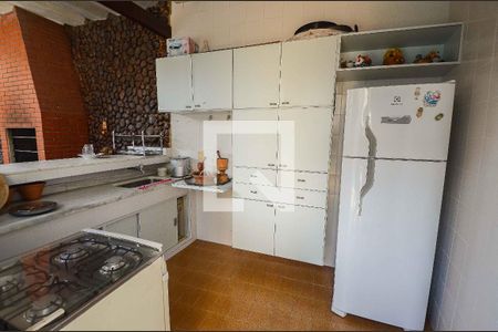 Casa à venda com 570m², 4 quartos e 4 vagas