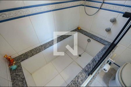 Casa à venda com 570m², 4 quartos e 4 vagas