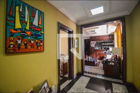 Casa à venda com 570m², 4 quartos e 4 vagas