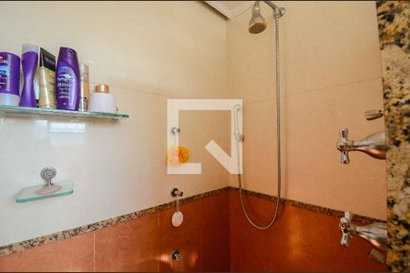 Casa à venda com 570m², 4 quartos e 4 vagas