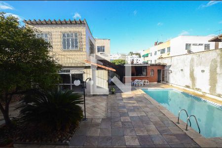 Casa à venda com 570m², 4 quartos e 4 vagas
