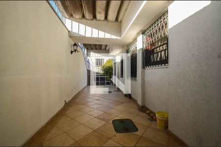 Casa à venda com 570m², 4 quartos e 4 vagas