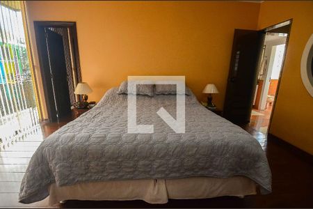 Casa à venda com 570m², 4 quartos e 4 vagas