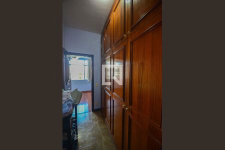 Casa à venda com 570m², 4 quartos e 4 vagas