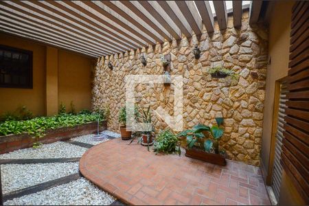 Casa à venda com 570m², 4 quartos e 4 vagas