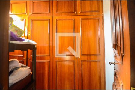 Casa à venda com 570m², 4 quartos e 4 vagas