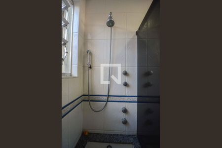 Casa à venda com 570m², 4 quartos e 4 vagas