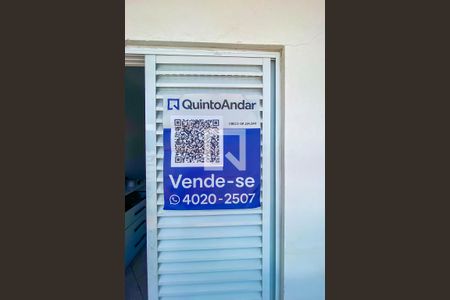 Apartamento à venda com 185m², 3 quartos e 2 vagas Apartamento à venda com 185m², 3 quartos e 2 vagasPlaca Instalada na Varanda