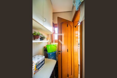 Apartamento à venda com 164m², 2 quartos e 2 vagas Apartamento à venda com 164m², 2 quartos e 2 vagasBanheiro de Serviço