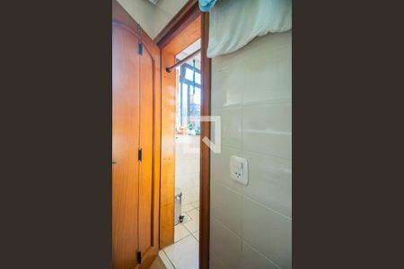 Apartamento à venda com 164m², 2 quartos e 2 vagas Apartamento à venda com 164m², 2 quartos e 2 vagasBanheiro de Serviço