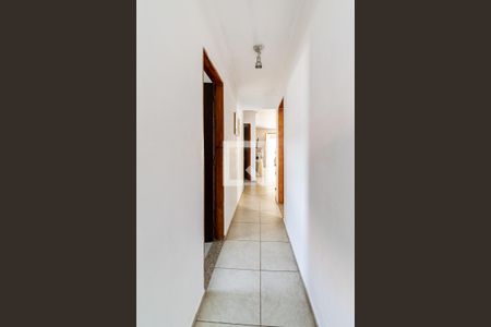 Casa à venda com 320m², 9 quartos e 2 vagas Casa à venda com 320m², 9 quartos e 2 vagasCorredor casa 1