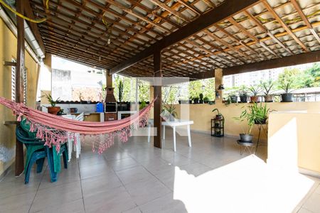 Casa à venda com 320m², 9 quartos e 2 vagas Casa à venda com 320m², 9 quartos e 2 vagasVaranda casa 1