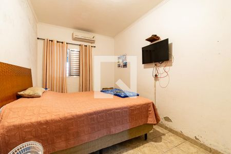 Casa à venda com 320m², 9 quartos e 2 vagas Casa à venda com 320m², 9 quartos e 2 vagasQuarto 2 casa 2